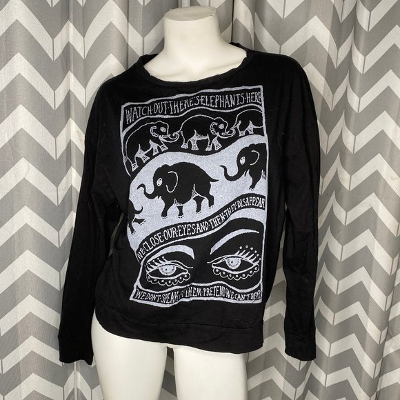 Brandy Melville Tops - BRANDY MELVILLE black elephant shirt